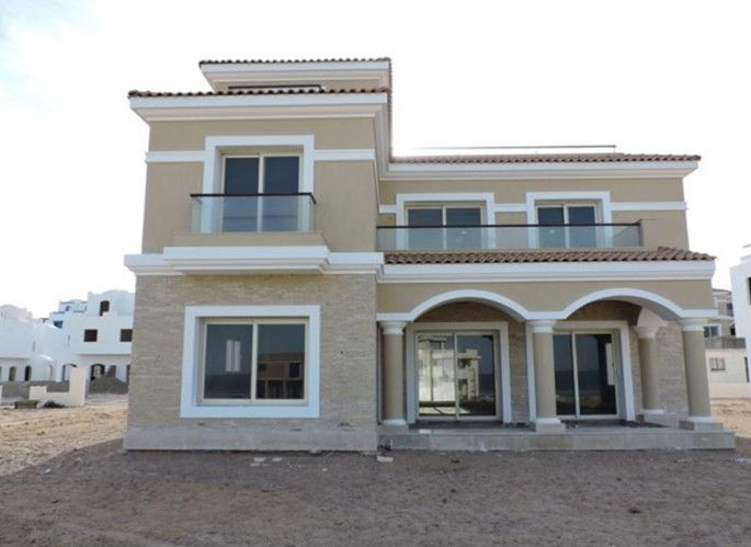 5BR Villa with sea view for sale Jamaran - 4